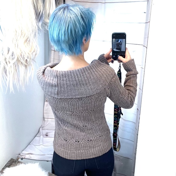 🔥2/$10 |•TWO-ONE-TWO NEW YORK•| Pretty Brown Wide Cowl Neck Sweater Size Large - Picture 10 of 12